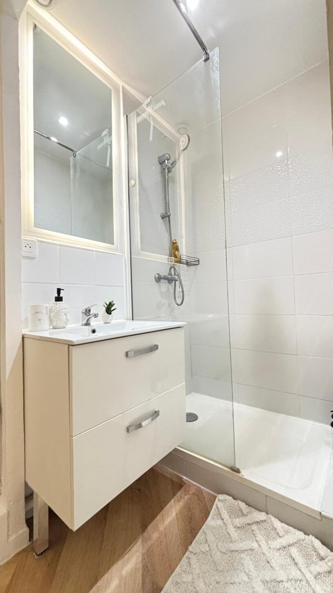 Appartement Haussmannien Gare Centre-Ville Clim Montpellier Buitenkant foto
